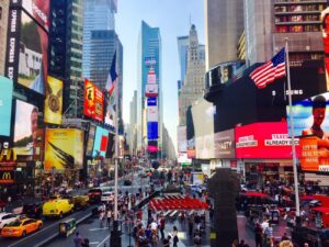 times-square-2792082_1920.jpg