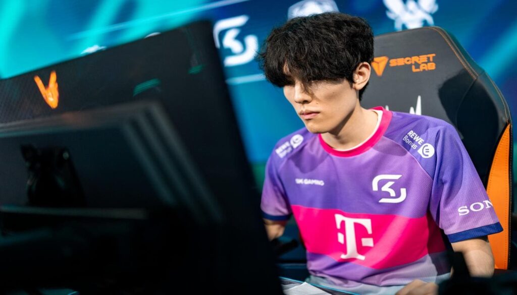 Rahel-LoL-Player.jpg